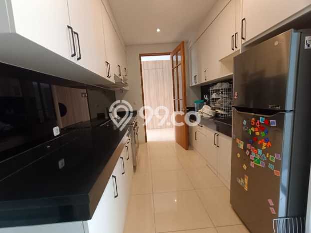 Rumah Elit Modern Tanpa Renovasi di Kota Baru Parahyangan Bandung Rumah Elit Modern Tanpa Renovasi di Kota Baru Parahyangan Bandung