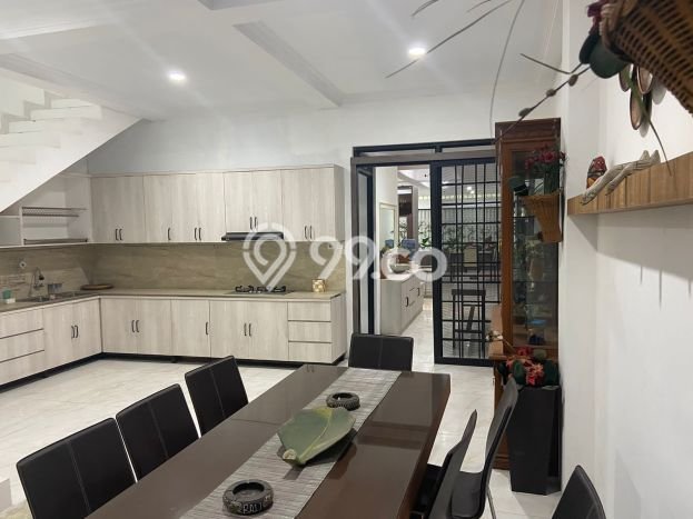 Ruko Dijual di Bandung LT 228m2 & LB 550m2 Lokasi Terbaik! Ruko Dijual di Bandung LT 228m2 & LB 550m2 Lokasi Terbaik!