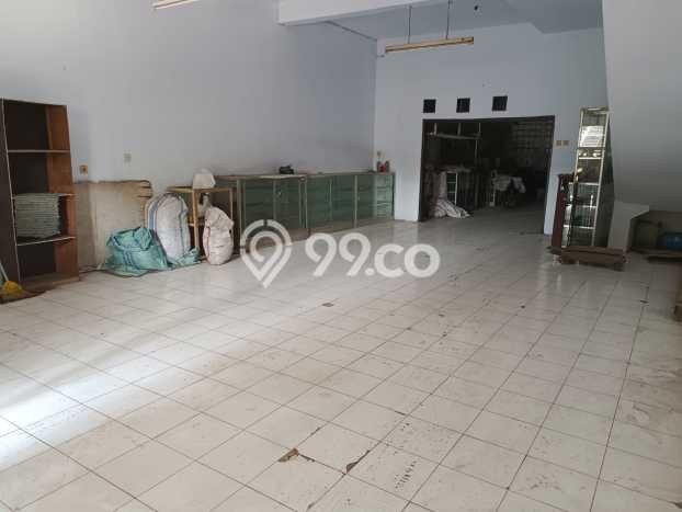 Ruko Dijual di Bandung LT 132m2 & LB 200m2 Lokasi Terbaik! Ruko Dijual di Bandung LT 132m2 & LB 200m2 Lokasi Terbaik!