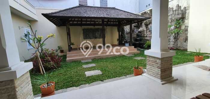 Bisa KPR! Rumah Strategis area , Luas 350m2m² Bangunan 550m2m² Bisa KPR! Rumah Strategis area , Luas 350m2m² Bangunan 550m2m²
