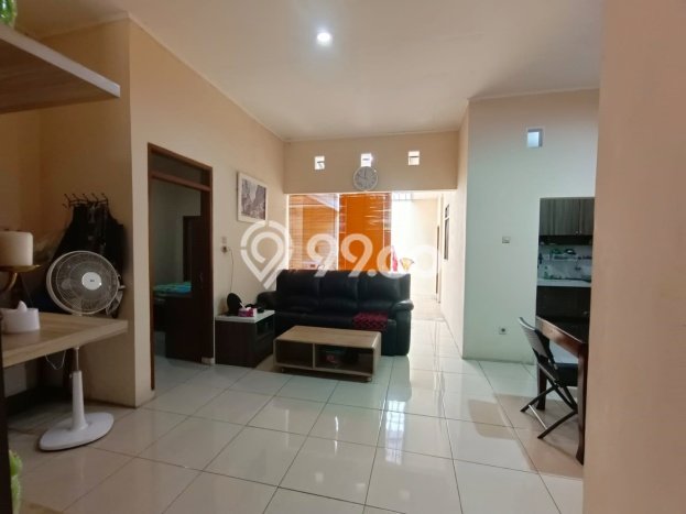 KESEMPATAN EMAS! Rumah area Taman Kopo Indah, Bandung, LT 153m2m² LB 100m2m² KESEMPATAN EMAS! Rumah area Taman Kopo Indah, Bandung, LT 153m2m² LB 100m2m²