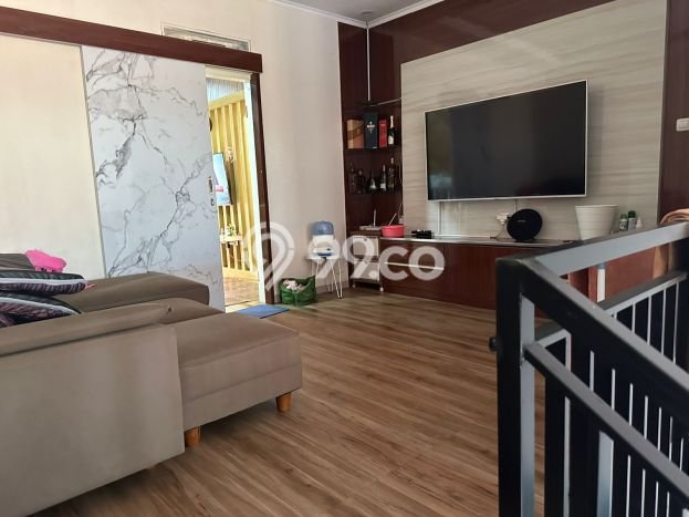 Rumah Modern 3 KT LT 102m2 di Taman Kopo Indah Rumah Modern 3 KT LT 102m2 di Taman Kopo Indah