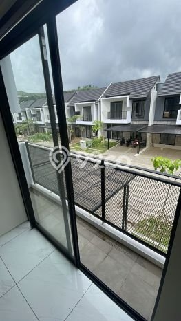 Rumah Elit Modern Siap Huni di Kota Baru Parahyangan Bandung Rumah Elit Modern Siap Huni di Kota Baru Parahyangan Bandung