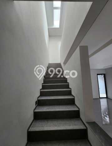 Rumah Luxury Modern Tanpa Renovasi di Setra Duta Bandung Rumah Luxury Modern Tanpa Renovasi di Setra Duta Bandung