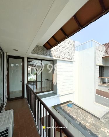 Jual Rumah Luas Elegan Dengan View Eksklusif di BSD City, Tangerang Jual Rumah Luas Elegan Dengan View Eksklusif di BSD City, Tangerang