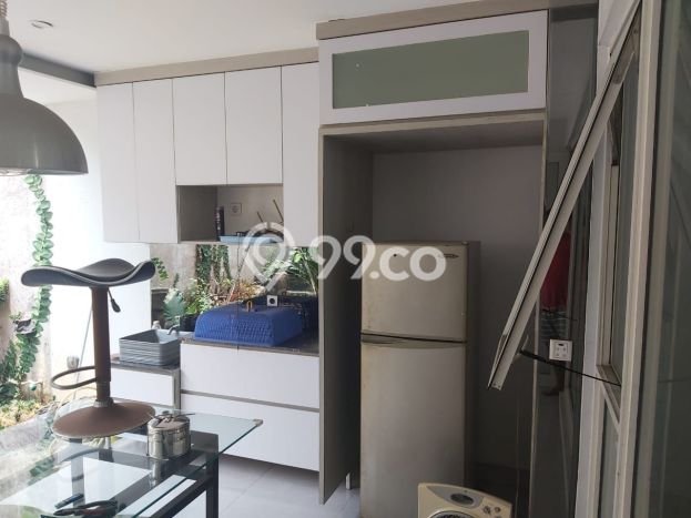 Rumah Minimalis 2 KT di Suvarna Sutera Tangerang Semi Furnished Rumah Minimalis 2 KT di Suvarna Sutera Tangerang Semi Furnished