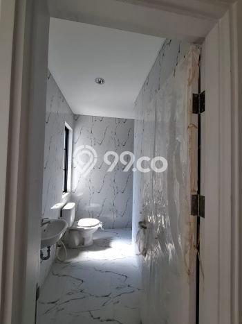 Rumah Strategis Minimalis Lb 166m2 di Sindang Jaya, Tangerang Rumah Strategis Minimalis Lb 166m2 di Sindang Jaya, Tangerang