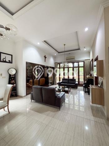 Rumah dengan Lokasi Strategis 5 KT di Serpong Utara, Tangerang Selatan Rumah dengan Lokasi Strategis 5 KT di Serpong Utara, Tangerang Selatan