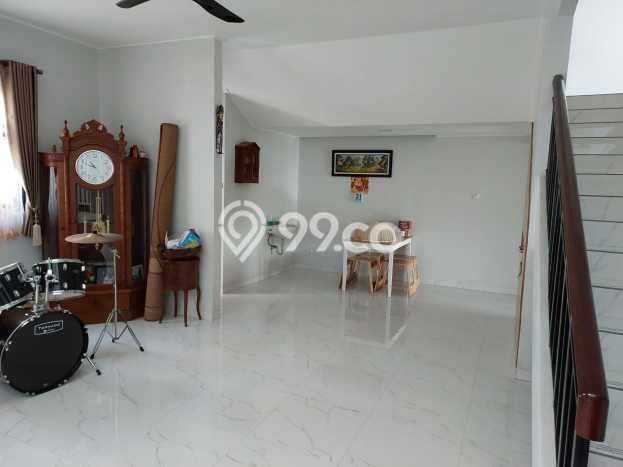 Ready to Use! Premium House LT 200m2 Desain Elegan di Cikupa Citra Raya Ready to Use! Premium House LT 200m2 Desain Elegan di Cikupa Citra Raya