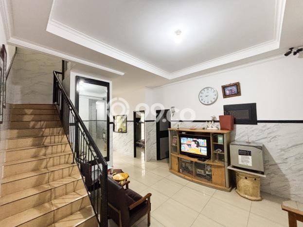 Kost Dijual di Pegadungan dengan 17 KT dan Luas 182m2 Kost Dijual di Pegadungan dengan 17 KT dan Luas 182m2