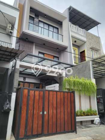 Rumah Elit LB 220m2 Siap Pakai Desain Elegan di Sunter, Jakarta Utara Rumah Elit LB 220m2 Siap Pakai Desain Elegan di Sunter, Jakarta Utara