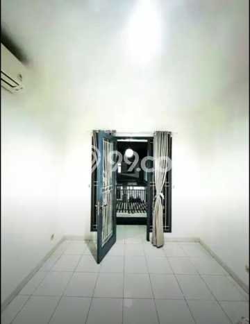 Rumah Strategis Modern Lb 128m2 di Tangerang, Tangerang Rumah Strategis Modern Lb 128m2 di Tangerang, Tangerang
