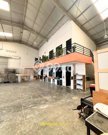 LOKASI STRATEGIS! Gudang di Serpong, Luas 1220m², Jalan Strategis LOKASI STRATEGIS! Gudang di Serpong, Luas 1220m², Jalan Strategis