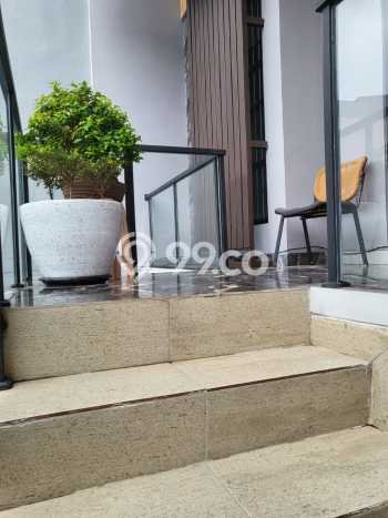 Rumah Elit LB 220m2 Siap Pakai Desain Elegan di Sunter, Jakarta Utara Rumah Elit LB 220m2 Siap Pakai Desain Elegan di Sunter, Jakarta Utara