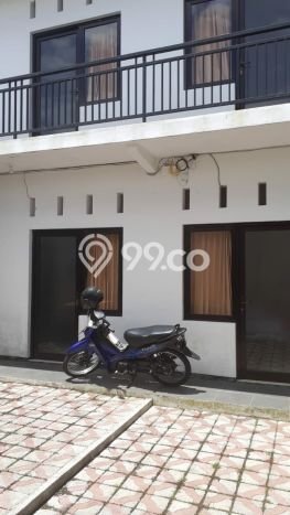 Rumah Strategis Modern Lb 230m2 di Batu, Batu Rumah Strategis Modern Lb 230m2 di Batu, Batu