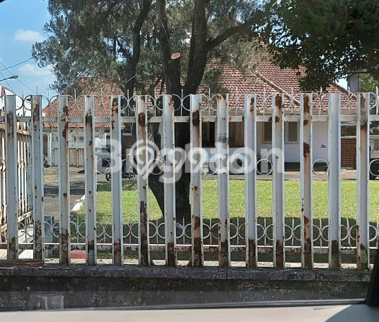 Rumah Elit LB 1000m2 Siap Huni Desain Elegan di Kebon Kelapa, Bogor Rumah Elit LB 1000m2 Siap Huni Desain Elegan di Kebon Kelapa, Bogor