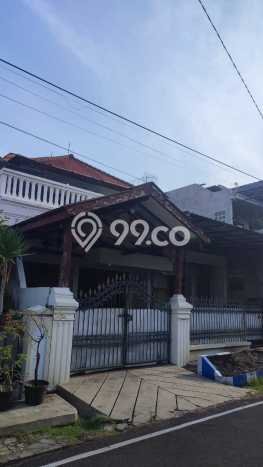 Dijual Hunian Rumah Nyaman 4 Kamar di Surabaya Kota, Surabaya Dijual Hunian Rumah Nyaman 4 Kamar di Surabaya Kota, Surabaya