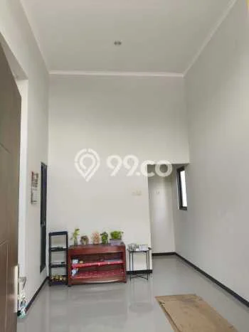 Jarang Ada! Rumah Sewa 2 Kamar Nyaman Siap Huni Surabaya Kota Jarang Ada! Rumah Sewa 2 Kamar Nyaman Siap Huni Surabaya Kota