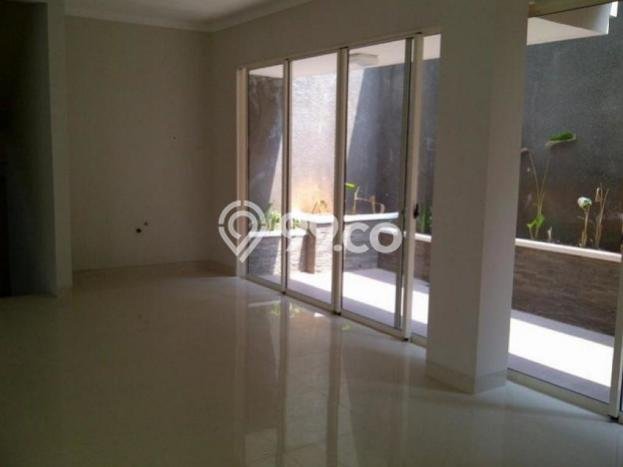 Rumah di Sektor 7-Bintaro, Tangerang Selatan, Luas 204m² LB 220m² Rumah di Sektor 7-Bintaro, Tangerang Selatan, Luas 204m² LB 220m²