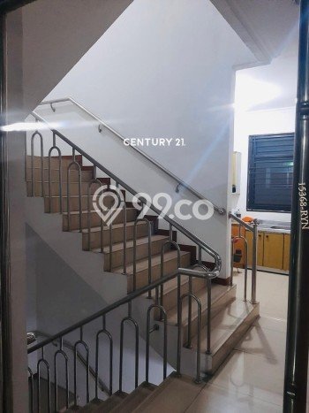 Ruko Dijual Lokasi Emas di Kebayoran Lama Luas 1560m2 Ruko Dijual Lokasi Emas di Kebayoran Lama Luas 1560m2