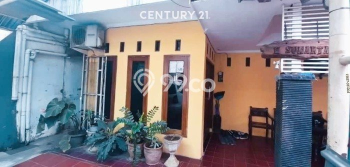Siap Huni Hunian Elit 15 Kamar di Pasar Minggu Dekat ke Mana Saja Siap Huni Hunian Elit 15 Kamar di Pasar Minggu Dekat ke Mana Saja