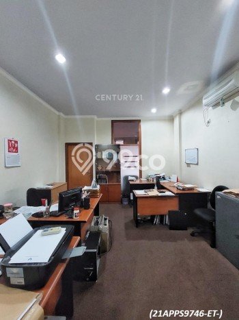 Ruko Dijual di Jakarta Selatan LT 153m2 & LB 200m2 Lokasi Terbaik! Ruko Dijual di Jakarta Selatan LT 153m2 & LB 200m2 Lokasi Terbaik!