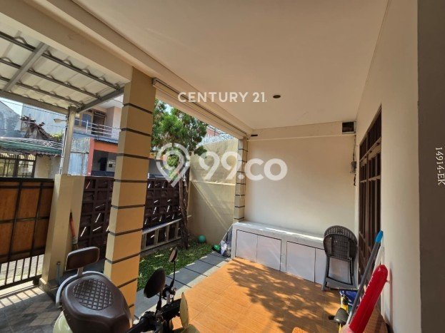 Hunian Nyaman Asri 2 KT Siap Huni di Bintaro Tangerang Selatan Hunian Nyaman Asri 2 KT Siap Huni di Bintaro Tangerang Selatan