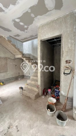Rumah Luas Asri 3 KT Siap Pakai di Bintaro Jakarta Selatan Rumah Luas Asri 3 KT Siap Pakai di Bintaro Jakarta Selatan