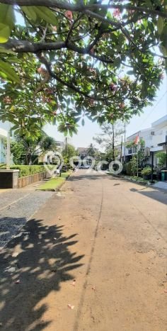Rumah Luxury Modern Tanpa Renovasi di Sektor 8-Bintaro Jakarta Selatan Rumah Luxury Modern Tanpa Renovasi di Sektor 8-Bintaro Jakarta Selatan