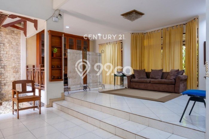 Rumah Luxury Modern Tanpa Renovasi di Jati Padang Jakarta Selatan Rumah Luxury Modern Tanpa Renovasi di Jati Padang Jakarta Selatan