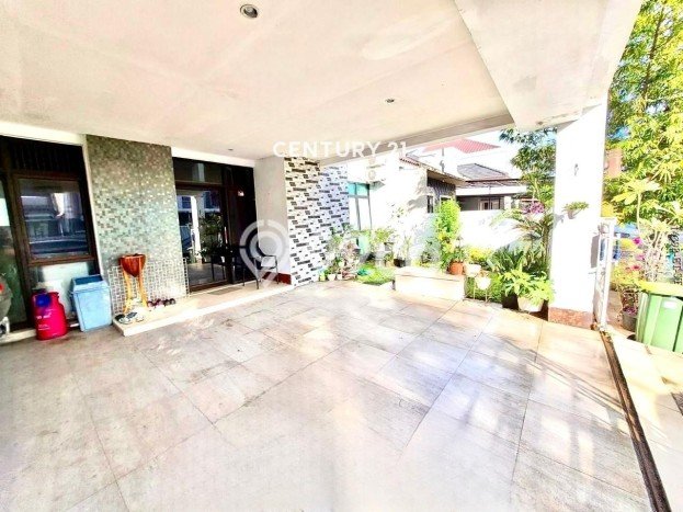 Rumah Luxury Modern Siap Huni di BSD City Tangerang Rumah Luxury Modern Siap Huni di BSD City Tangerang