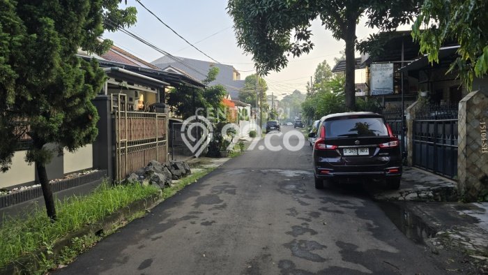 Rumah Luxury Best Area di Tangerang, Banten Rumah Luxury Best Area di Tangerang, Banten