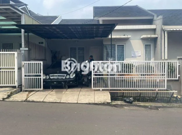 For Sale Rumah 4 Kamar Lokasi Ideal Bagus dan Strategis di Pamulang For Sale Rumah 4 Kamar Lokasi Ideal Bagus dan Strategis di Pamulang