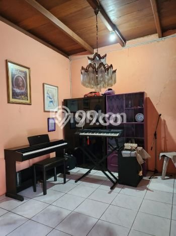 Hunian Mewah Siap Huni LT 160m2 di Cipayung, Jakarta Timur Hunian Mewah Siap Huni LT 160m2 di Cipayung, Jakarta Timur