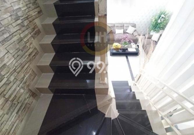 Jual Rumah Strategis Bagus Punya 6 KT di Batam Kota Batam - Jual Rumah Strategis Bagus Punya 6 KT di Batam Kota Batam -