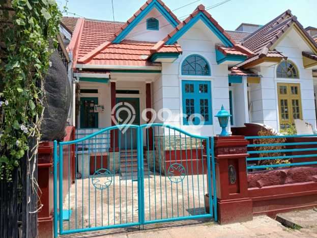 Disewakan! Rumah 3 Kamar Tidur &
2 Kamar Mandi di Citra Garden, Jakarta Barat Disewakan! Rumah 3 Kamar Tidur &
2 Kamar Mandi di Citra Garden, Jakarta Barat