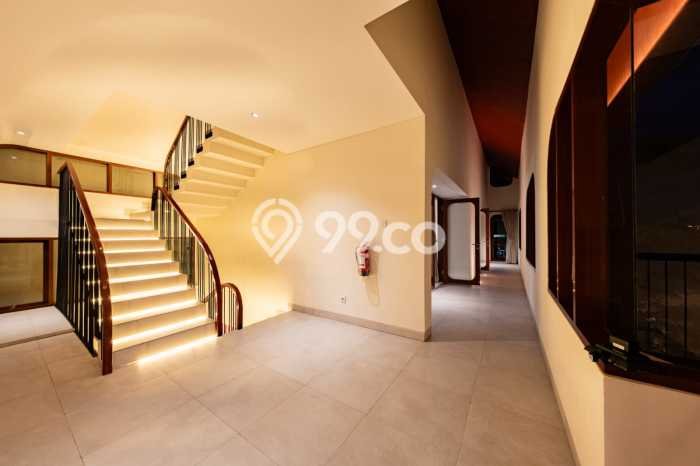 FOR SALE! Vila Kawasan , Area 500m2m², Lokasi Premium FOR SALE! Vila Kawasan , Area 500m2m², Lokasi Premium