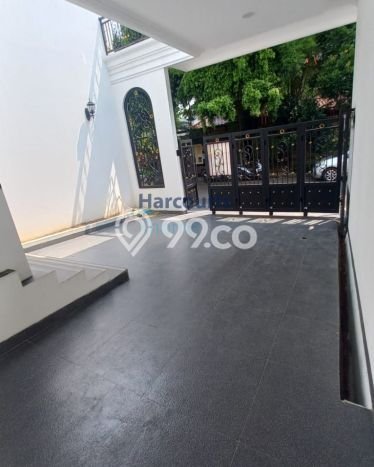 Rumah Luxury Modern Siap Huni di Bintaro Tangerang Selatan Rumah Luxury Modern Siap Huni di Bintaro Tangerang Selatan