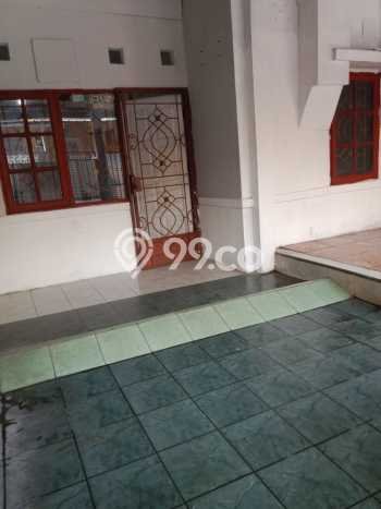 Jual Rumah Minimalis Bagus Punya 2 KT di Pondok Aren Tangerang Selatan SHM Jual Rumah Minimalis Bagus Punya 2 KT di Pondok Aren Tangerang Selatan SHM