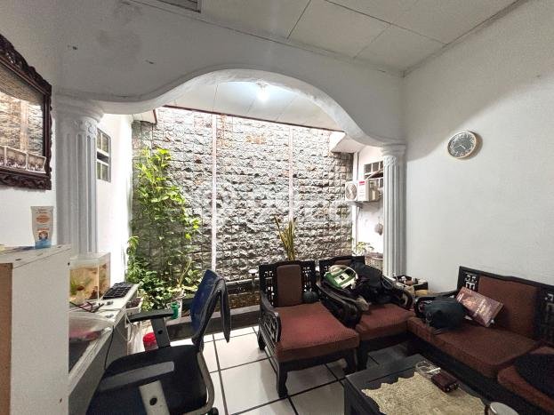 Rumah Elit Modern Tanpa Renovasi di Kalibata Jakarta Selatan Rumah Elit Modern Tanpa Renovasi di Kalibata Jakarta Selatan