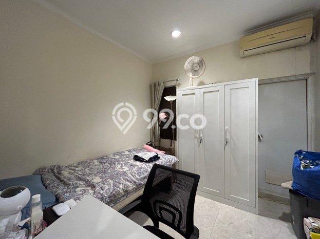 Siap Huni Hunian Elit 4 Kamar di Tebet Dekat ke Mana Saja Siap Huni Hunian Elit 4 Kamar di Tebet Dekat ke Mana Saja
