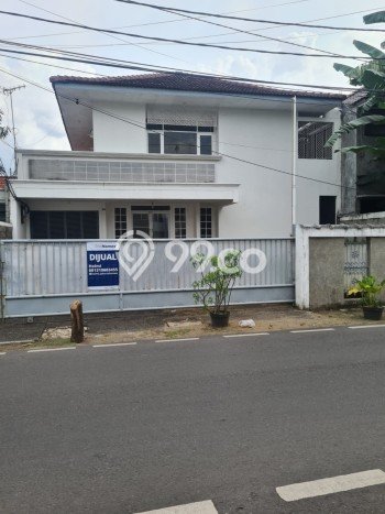 Rumah Luxury Modern Tanpa Renovasi di Kalibata Jakarta Selatan Rumah Luxury Modern Tanpa Renovasi di Kalibata Jakarta Selatan