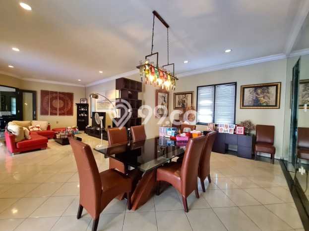 Siap Huni Rumah Mewah 5 Kamar di Tebet Dekat ke Mana Pun Siap Huni Rumah Mewah 5 Kamar di Tebet Dekat ke Mana Pun
