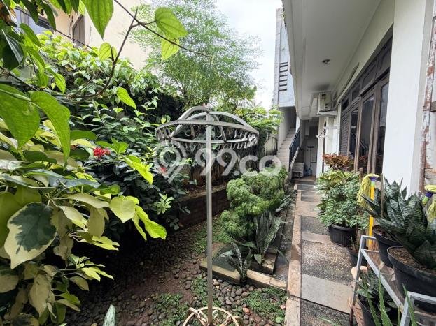 Rumah Mewah Siap Huni LT 190m2 di Tebet, Jakarta Selatan Rumah Mewah Siap Huni LT 190m2 di Tebet, Jakarta Selatan