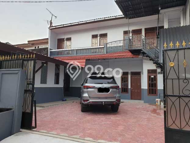 Rumah Modern Minimalis 8 Kamar Bisa Langsung Pindah di Duren Sawit Rumah Modern Minimalis 8 Kamar Bisa Langsung Pindah di Duren Sawit