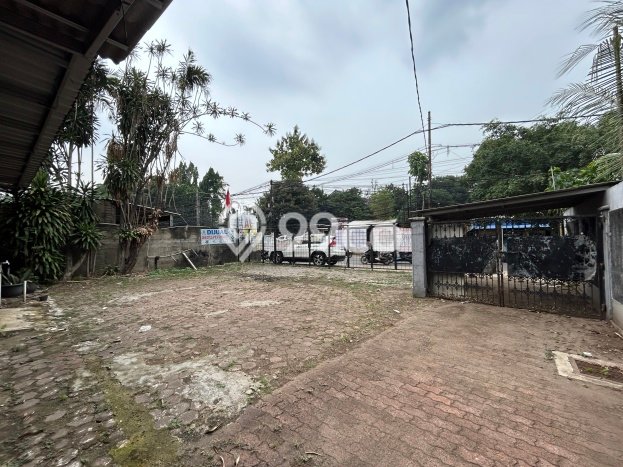 Ready to Use! Luxury House LT 700m2 Desain Elegan di Lebak Bulus Ready to Use! Luxury House LT 700m2 Desain Elegan di Lebak Bulus