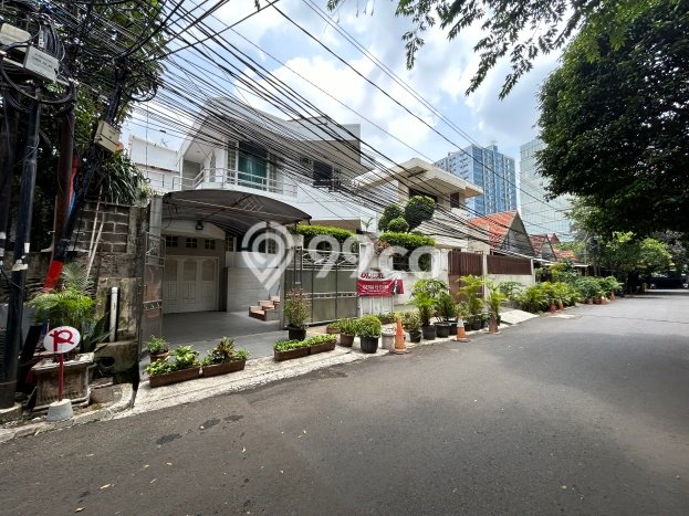 Rumah Luxury Modern Siap Huni di Cawang Jakarta Timur Rumah Luxury Modern Siap Huni di Cawang Jakarta Timur