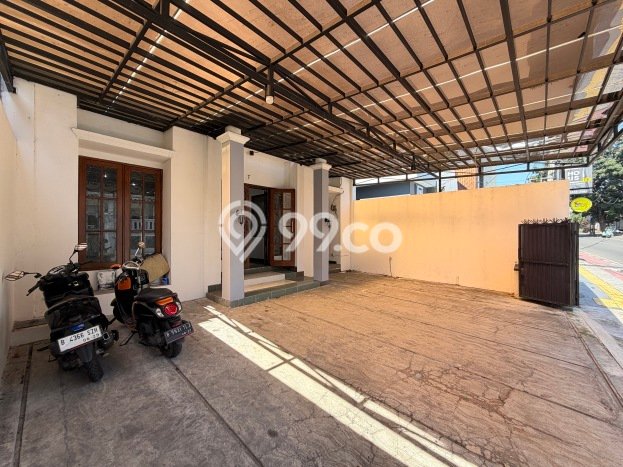 Ruko Dijual Lokasi Stratagis di Tebet Jakarta Selatan Cocok untuk Investasi Ruko Dijual Lokasi Stratagis di Tebet Jakarta Selatan Cocok untuk Investasi