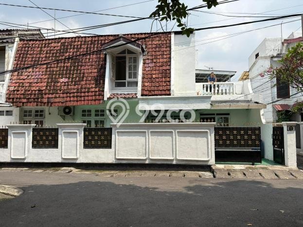Siap Huni Hunian Elit 8 Kamar di Tebet Dekat ke Mana Saja Siap Huni Hunian Elit 8 Kamar di Tebet Dekat ke Mana Saja