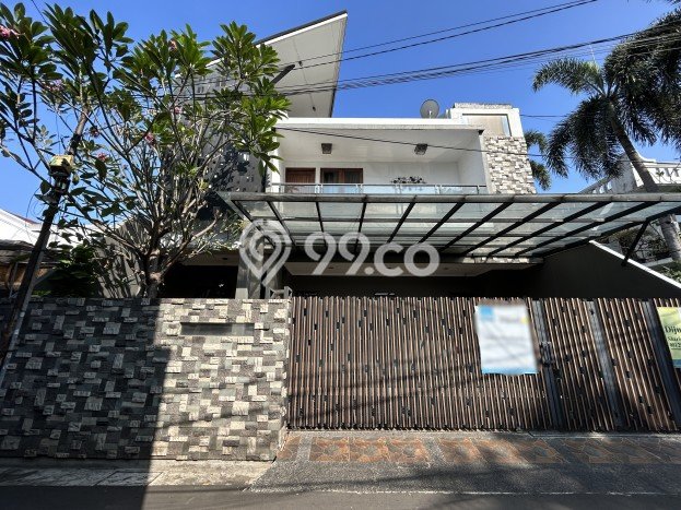 Rumah Mewah Siap Huni LT 179m2 di Tebet, Jakarta Selatan Rumah Mewah Siap Huni LT 179m2 di Tebet, Jakarta Selatan